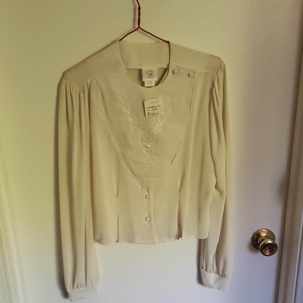 Chic Cream Blouse with Embroidered Accents